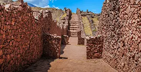 Tour Description: 10 days and 09 nights Lima, Cusco, Machu Picchu and Sacred Valley, Piura, Mancora and Pachacamac.